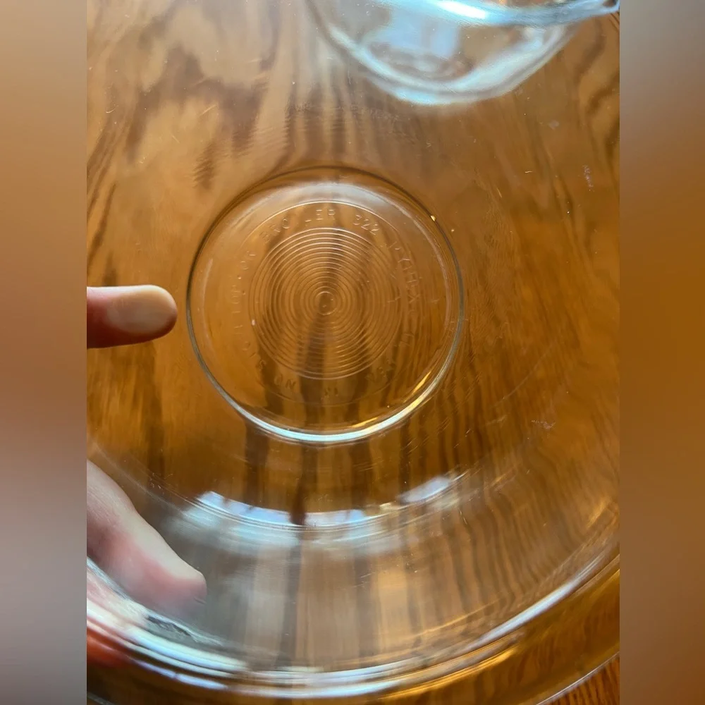 Set of 2 Vintage Pyrex Glass Nesting Mixing Bowls